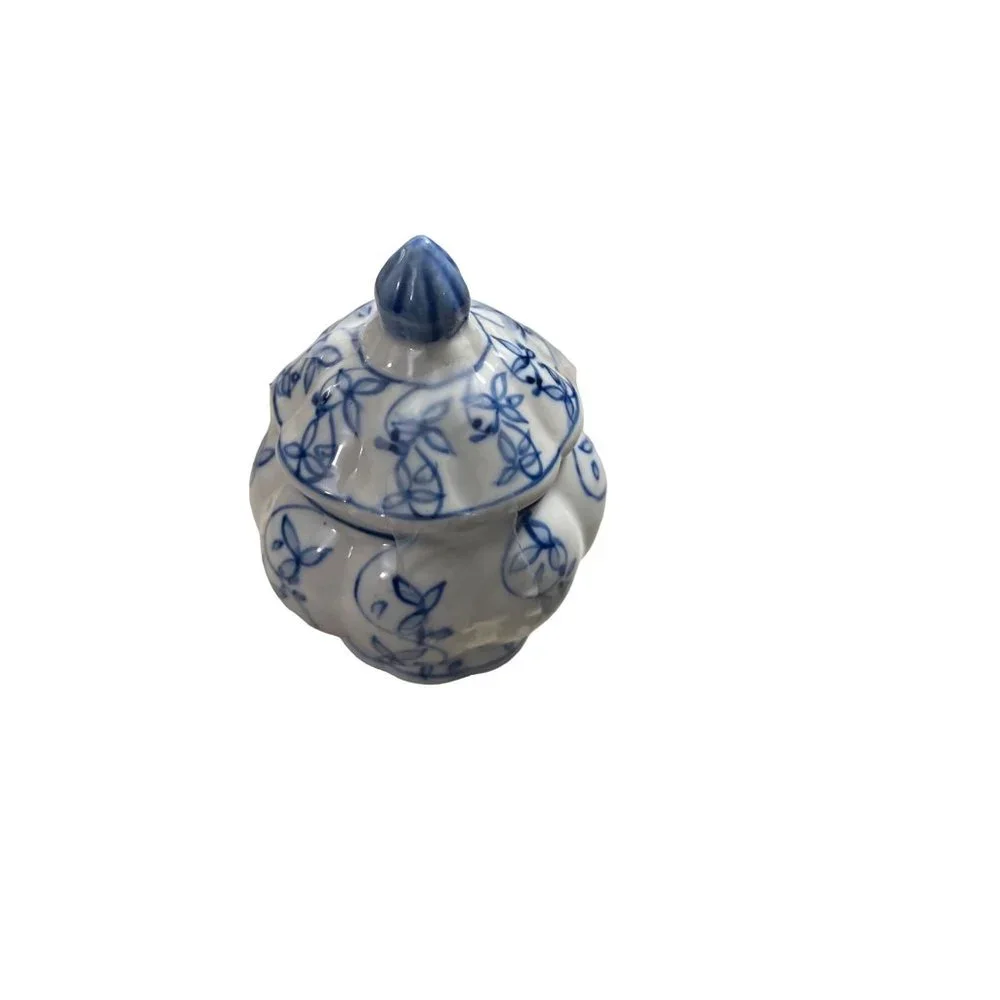 Vintage Blue White Porcelain Lidded Dish Made in‎ Thailand